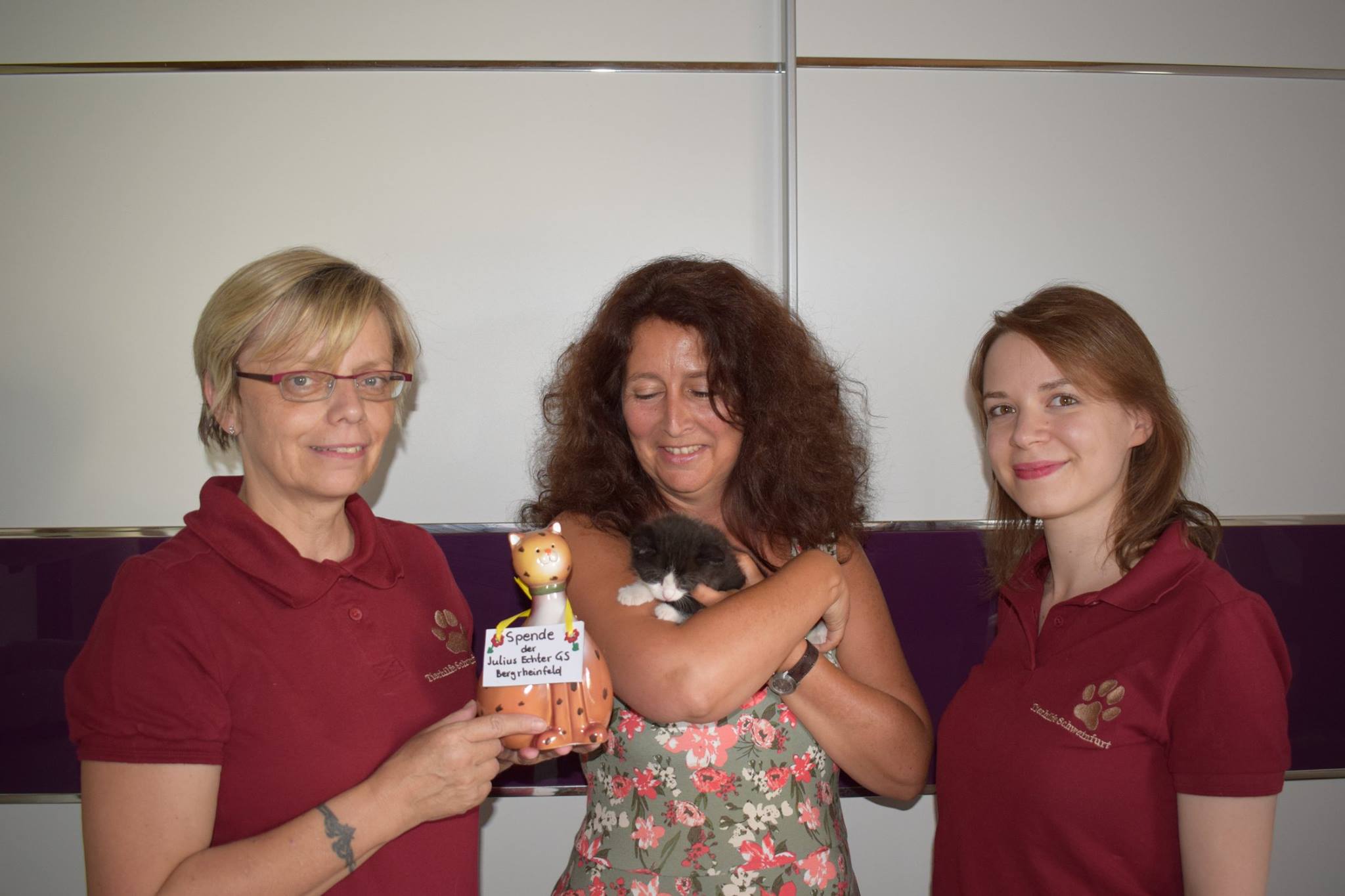 Grundschüler laufen für hilfsbedürftige Kinder und Katzen